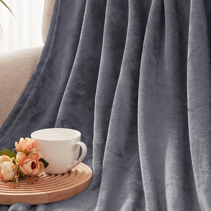 Exclusivo Mezcla Soft Fleece Throw Blanket - Image 7