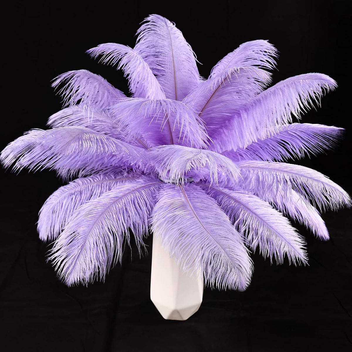 THARAHT Lavender Ostrich Feathers 24pcs Natural Bulk 8-10Inch 20cm-25cm for Crafts Wedding Party Centerpieces Flower Arrangement Easter Gatsbi and Home Decoration Feather