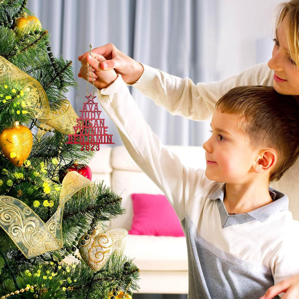 2025 Personalized Christmas Ornaments Family of 2/3/4/5/6/7/8,Custom Christmas Tree Ornaments Deorations with Names,Customized Xmas Ornaments Tree Deorations,Personalized Wooden Ornaments Gifts