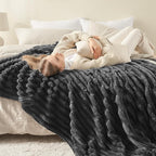 NEWCOSPLAY Fleece Ribbed Cozy Twin Blanket - Image 4