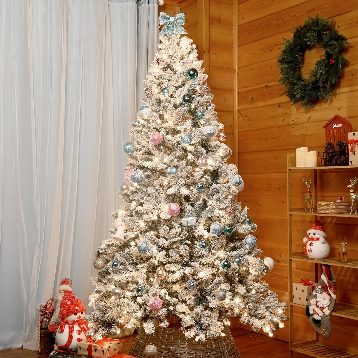 7.5 ft Prelit Flocked Christmas Tree, Lighted Full Christmas Tree with Pine Cones & 550 UL Lights, Snow Frosted Artificial Christmas Tree with Lights, Auto Hinged Xmas Tree for Holiday Décor