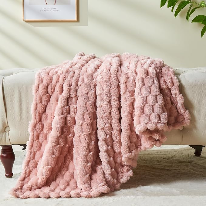 NEWCOSPLAY Fleece Clouds Cozy Queen Blanket - Image 9