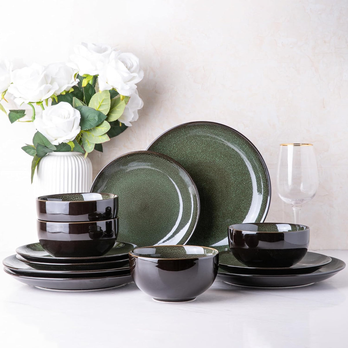 LERATIO Ceramic Dinnerware Sets for 4,Handcraft Stoneware Plates and Bowls Sets,Highly Chip and Crack Resistant | Dishwasher & Microwave & Oven Safe Dishes set,Reactive Glaze Dinnerware- Service for 4