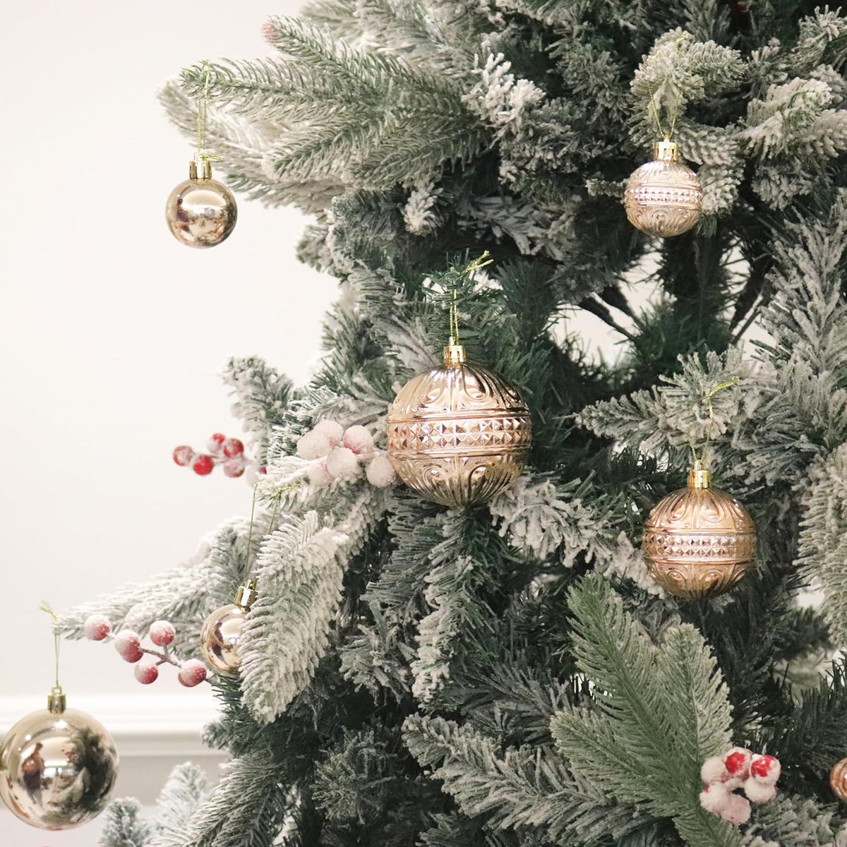 Christmas Ornaments Set with 36pcs Shatterproof Christmas Tree Decorations Multi-Size Christmas Ball Ornaments with 7 Styles Champagne