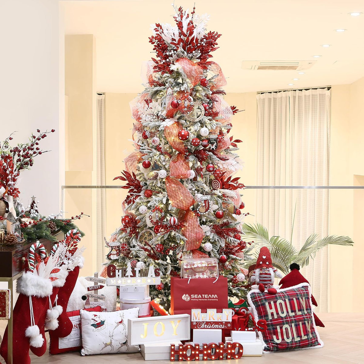Sea Team 60mm/2.36" Delicate Contrast Color Theme Painting & Glittering Christmas Tree Pendants Decorative Hanging Christmas Baubles Balls Ornaments Set - 30 Pieces (Red & White)
