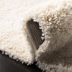 SAFAVIEH California Shag Collection Runner Rug - Image 4