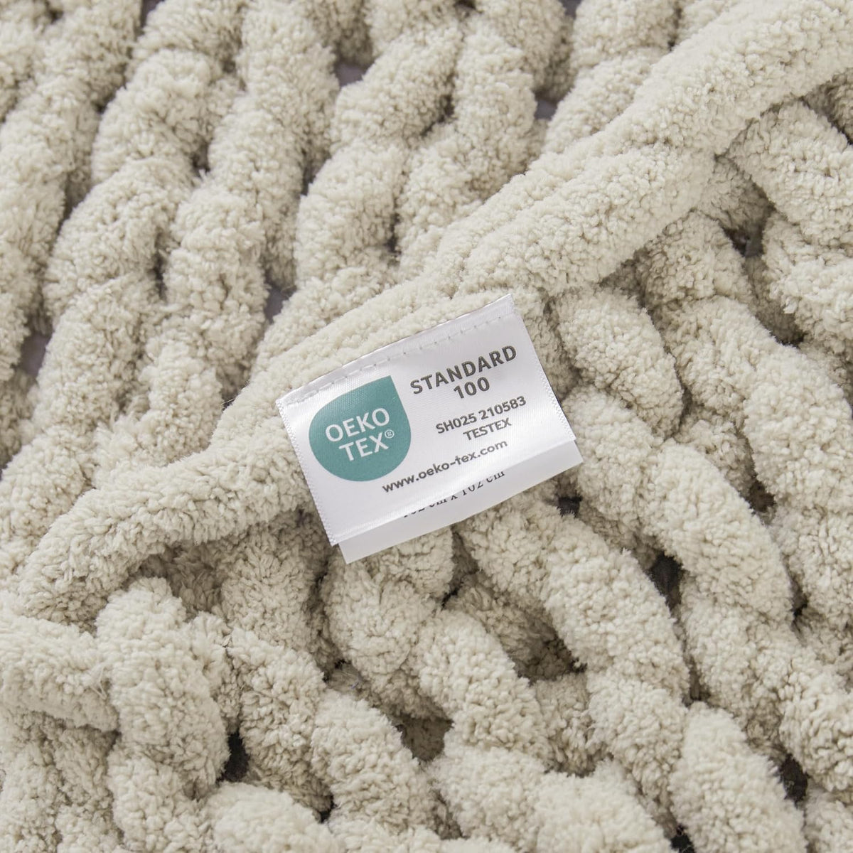 WESHIONGOO Chunky Knit Blanket Throw 40"×40" Knitted Throw Blankets for Couch Bed Fluffy Soft Blanket with Jumbo Chenille Yarn Thick 100% Handmade (Linen)