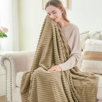 BEDELITE 3D Ribbed Jacquard Brown Fleece Twin Blanket - Image 3