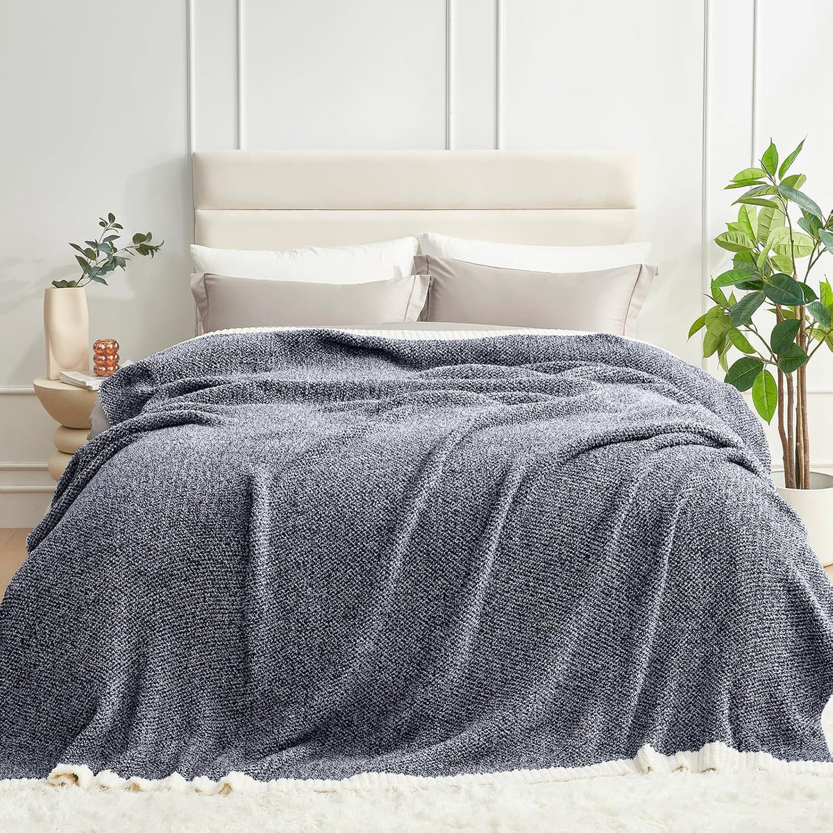 Snuggle Sac Queen Size Bedding Blanket Navy, Oversized Super Soft Bed Blankets Warm Cozy Knit Fuzzy Microfiber Blankets for Bed, Heather Navy, 90 x90