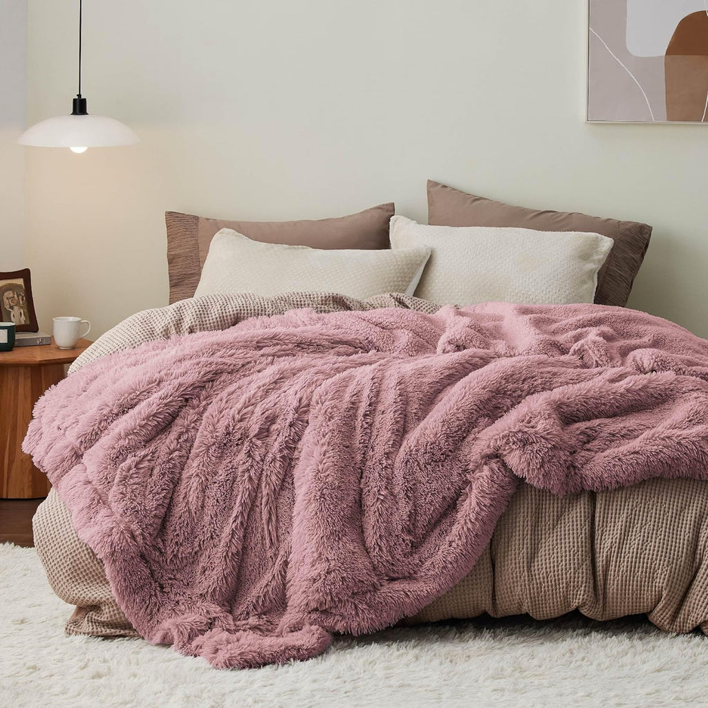 Bedsure GentleSoft Fluffy Dusty Pink Blankets Queen Size for Bed, Thick Sherpa Faux Fur Fleece Fuzzy Plush Winter Warm Soft Queen Blankets, Bedroom Decor Pink Gifts Cozy Gifts for Women Men, 90x90