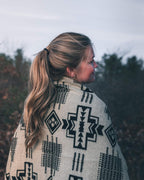 Inca Aztec Throw, Queen, King Blanket | Southwest Indian Navajo Boho Style | Native Cover for Camping, Bedding, Couch, Vanlife | Faux Alpaca, Lightweight, Hypoallergenic (Obsidian Black, Queen)