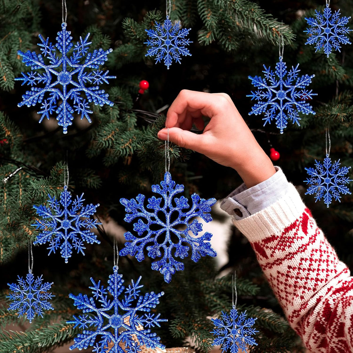 Christmas Tree Decorations Snowflake Ornaments 36Pcs Blue Silver Glitter Plastic Hanging Snowflakes from Ceiling Snow Flakes Decorating Hanging for Winter Wonderland Decorations Indoor Outdoor Decor