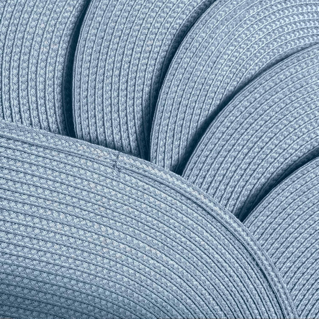 AHHFSMEI Placemats Set of 6 for Dining Table Washable Woven Vinyl Non-Slip 18x12 inches Placemat Heat-Resistant Durable Table Mats for Dining Table Easy to Clean(Light Blue)