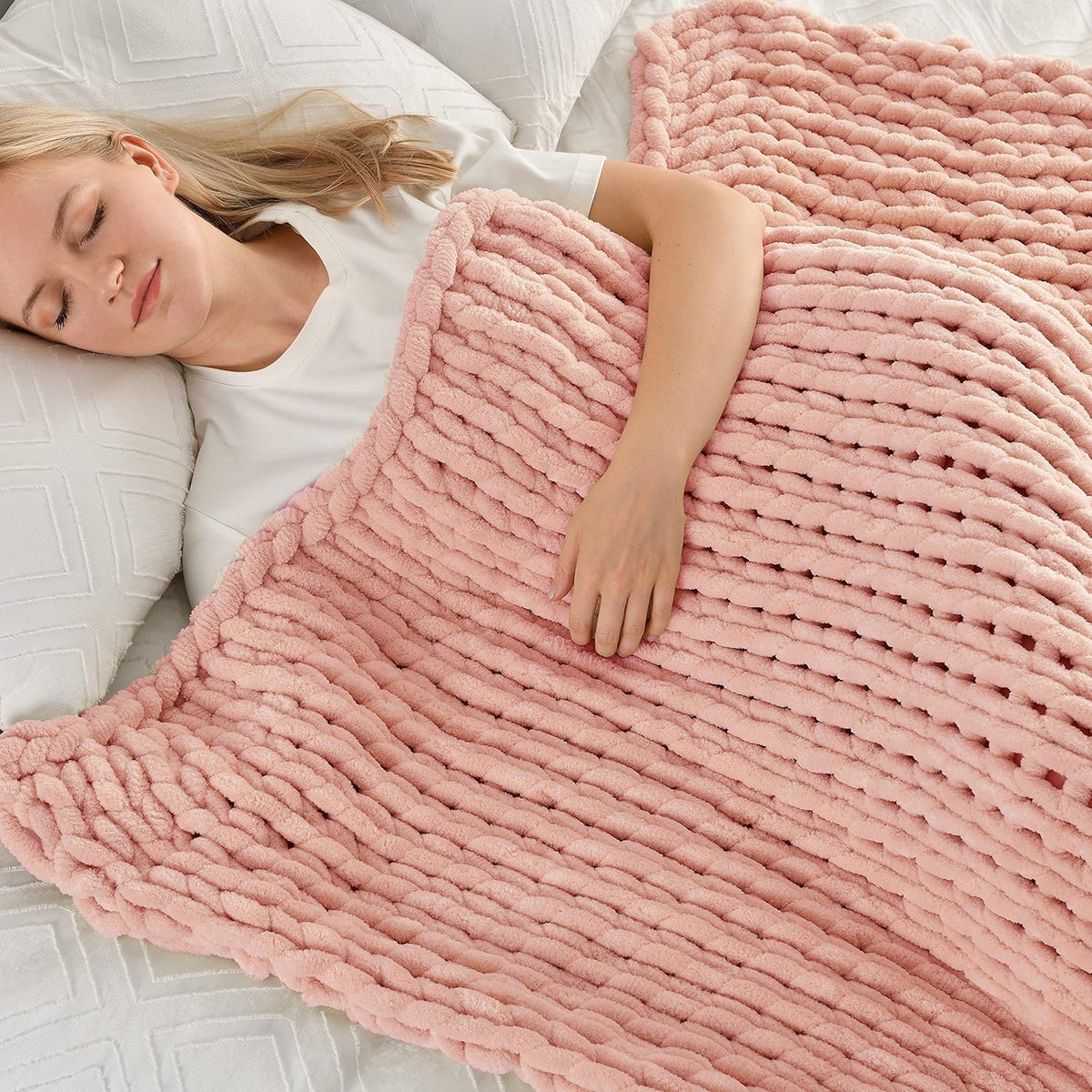 Maetoow Tighter Version Chenille Chunky Knit Blanket Throw 50×60 Inch, Handmade Warm & Cozy Blanket Couch, Bed, Home Decor, Soft Fleece Banket, Boho Thick Blankets and Giant Yarn Throws, Rose Pink