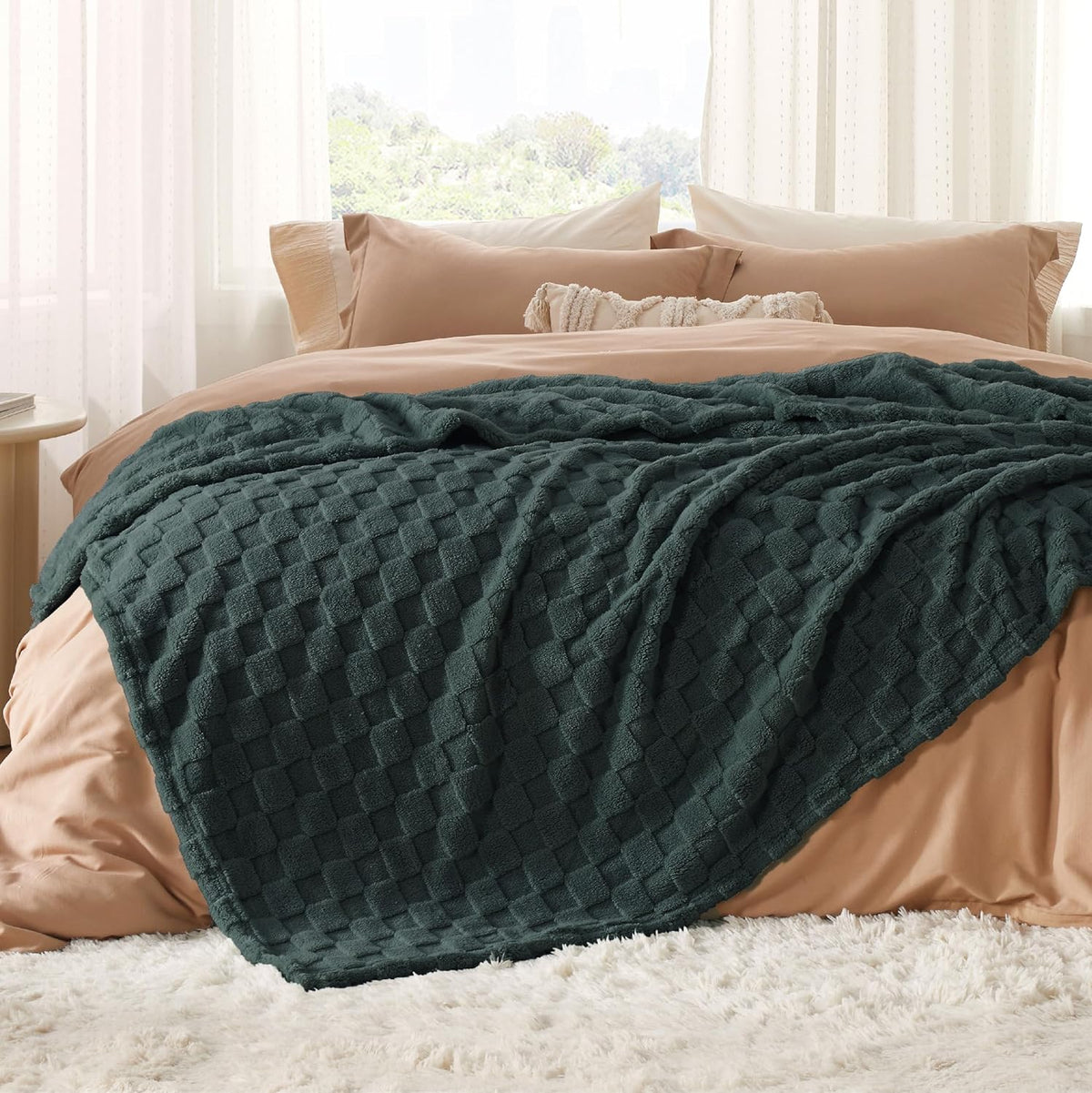 Bedsure GentleSoft King Size Blanket for Bed - Super Soft Cozy Blankets for Women Men Girls, Large Fuzzy Fleece Throw for Bedroom Decor, Mallard Green,108x90 Inches