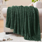 BEDELITE 3D Ribbed Emerald Green Fleece Twin Blanket by BEDELITE