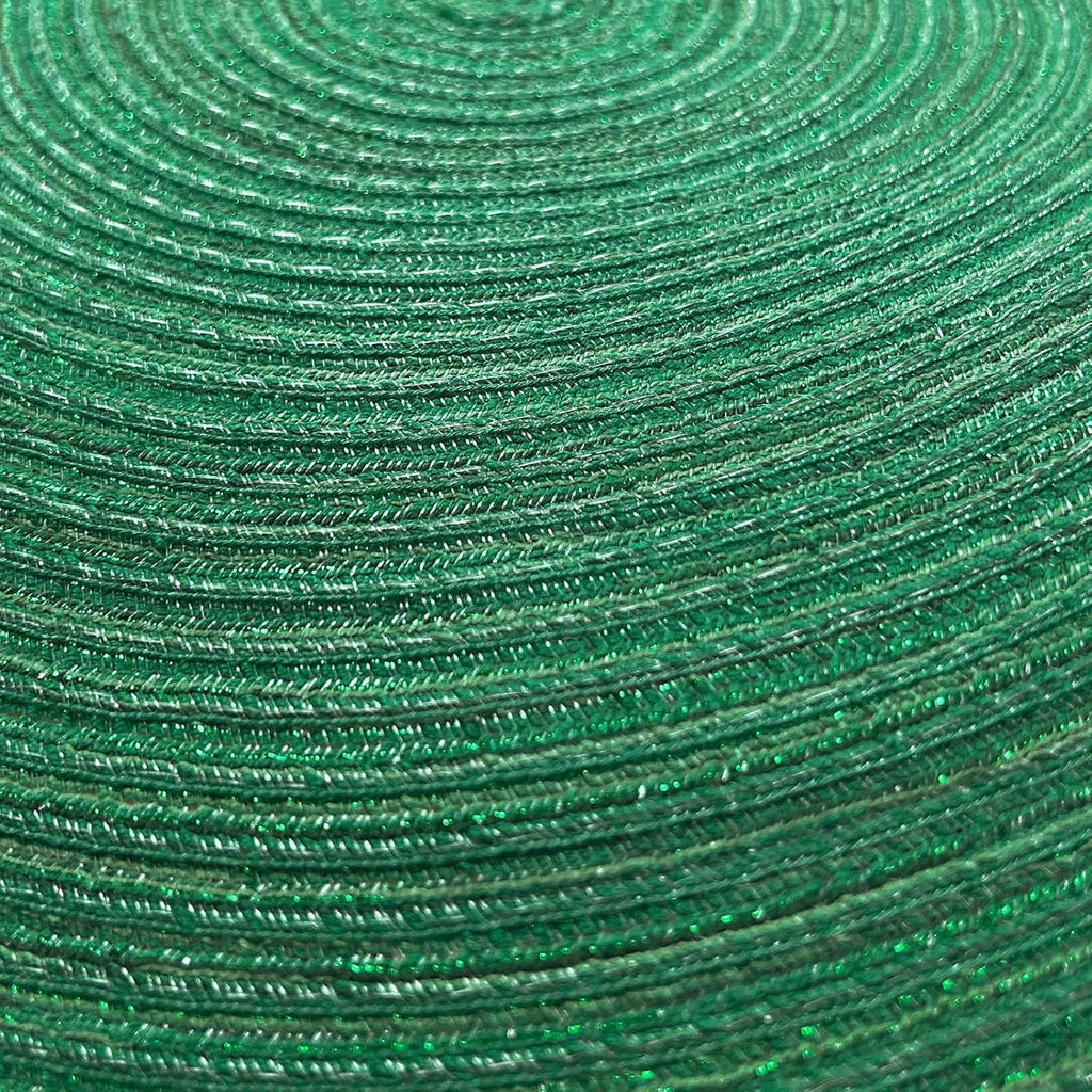 AHHFSMEI Round Braided Placemats Set of 6 Round Table Mats for Dining Tables Natural Woven Heat Resistant Place mats 15 Inch (Christmas Green, 6)