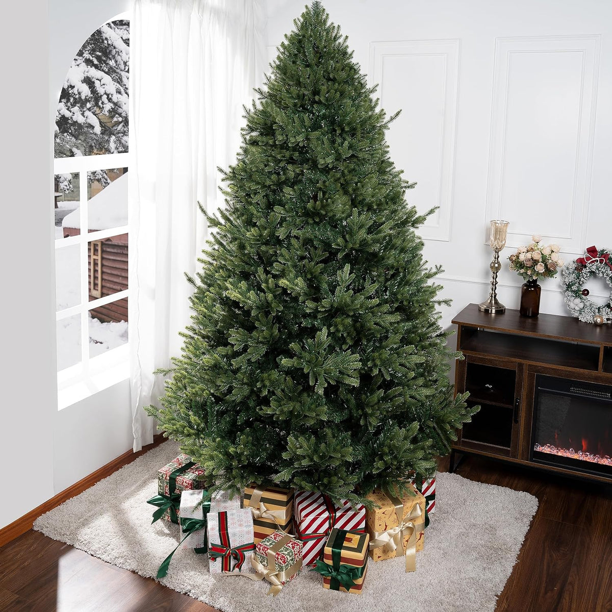 Naomi Home 7.5ft Traditional Christmas Tree with Lights Realistic Classic Christmas Tree Prelit with 4130 Branch Tips 600 Warm Lights and Metal Stand Aritificial