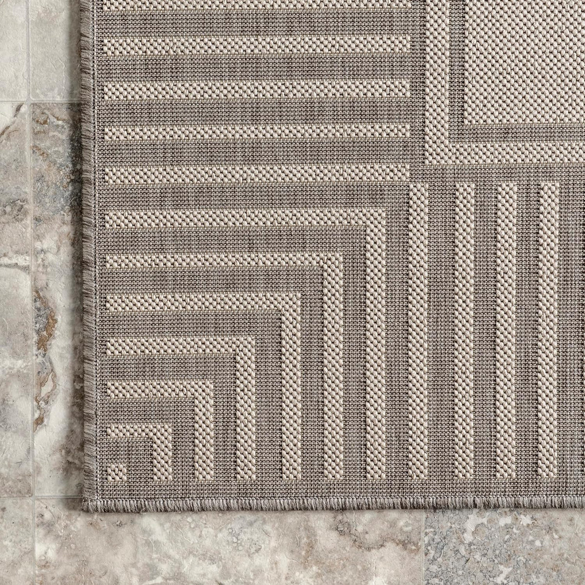 nuLOOM 4' x 6' Outdoor Area Rug, Casual Design with Striped Border, Stain Resistant, Highly Durable, for Patio, Balcony, Bedroom, Living Room, Dining Room, Bathroom, Light Grey