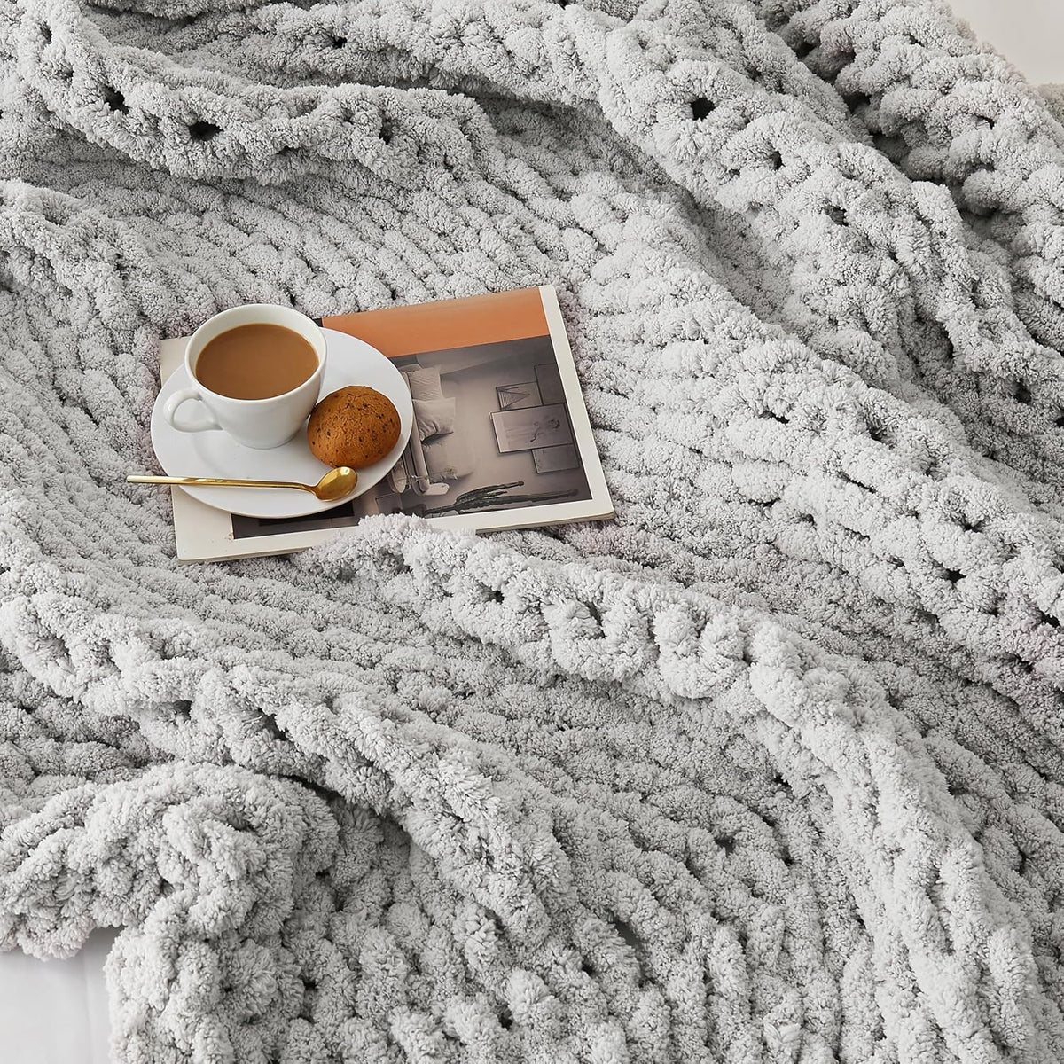 L'AGRATY Chunky Knit Blanket Throw: 30''x40'' Chenille Knitted Throw Blankets for Bed Couch - Handmade Thick Big Cable Knot Blanket - Large Chunky Crochet Rope Blankets for Home Decor(Grey)